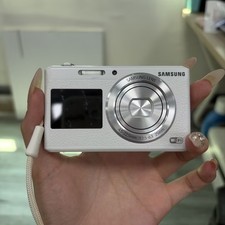 Samsung DV180F 16MP Dual Screen Compact Digital Camera With 4GB Memory Card