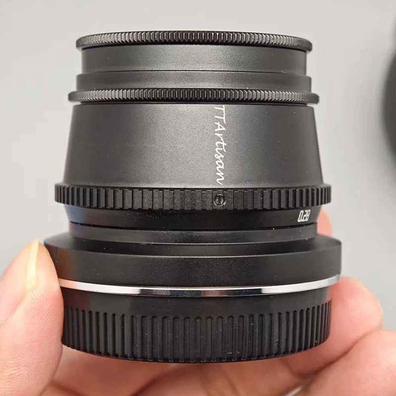 TTArtisan 35mm F1.4 APS-C MF Lens for Fujifilm Fuji X-mount Mirrorless Cameras - Image 3 of 4