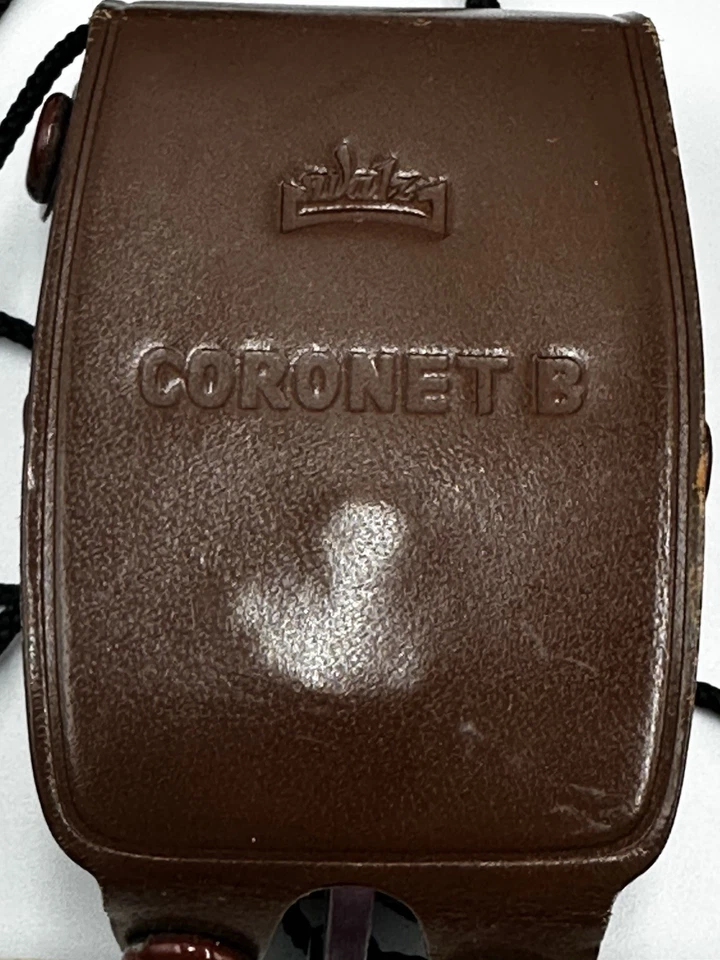 Cámara telémetro torre 35 mm vintage hecha en Alemania con estuche y unidades de flash Foto 2 de 4