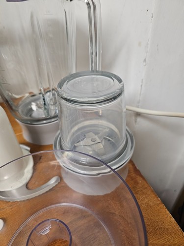 Kenwood Multi Pro FP950 Food Processor 1000W + GLASS Blender, Juicer, Cut & More - Picture 16 of 24