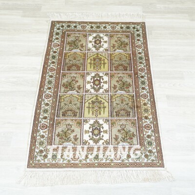 2.5'x4' Handmade Silk Floral Carpet Garden Pattern Traditional Indoor Rug 207B