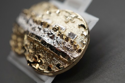 Pendientes de tachuelas de oro amarillo liso de 0,8" corte de diamante redondo de dos tonos para la última cena. - Imagen 12 de 12