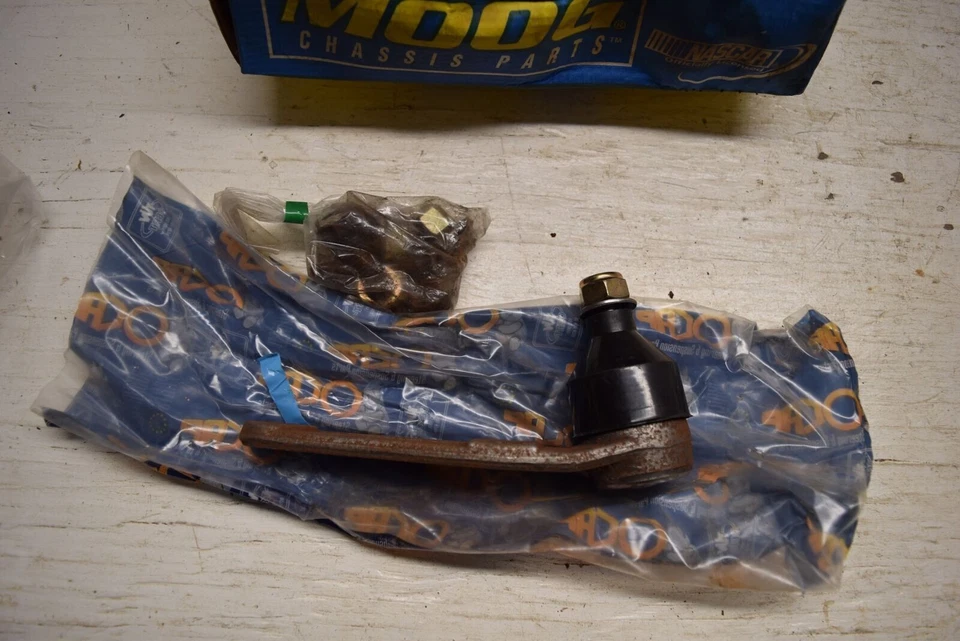 Rótula de suspensión NOS Moog K9350 se adapta a 79-89 Volvo 244 - C58 Foto 4 de 4