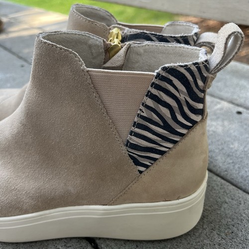 TOMS Jamie Slip On Wedge Booties Suede Sand Zebra Print Women Size 8.5 Comfort - Picture 13 of 16