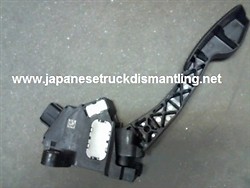 Toyota Tundra Sequoia Accelerator Pedal Sensor 78110-0C010 781100C011
