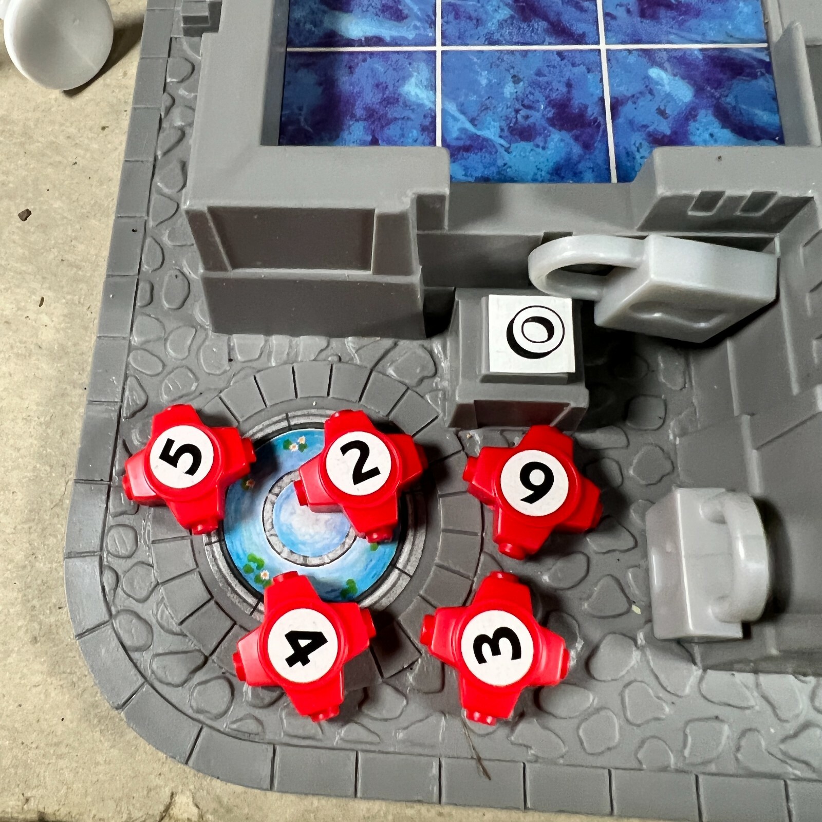 Rare Vintage CLUEDO THE GREAT MUSEUM CAPER Board Game Parker Brothers