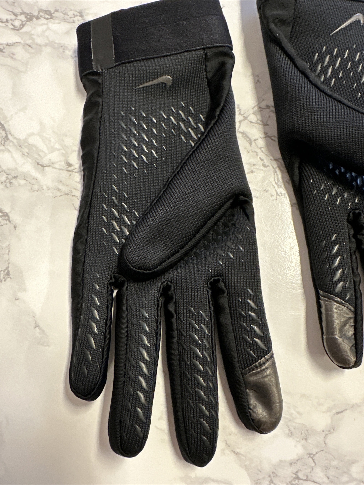 Nike ThermaFit Black Gloves. Size S eBay