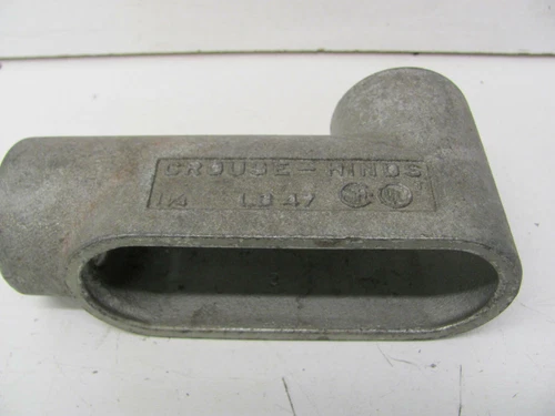 CROUSE-HINDS CONDUIT BODY LB47 1 1/4 USED