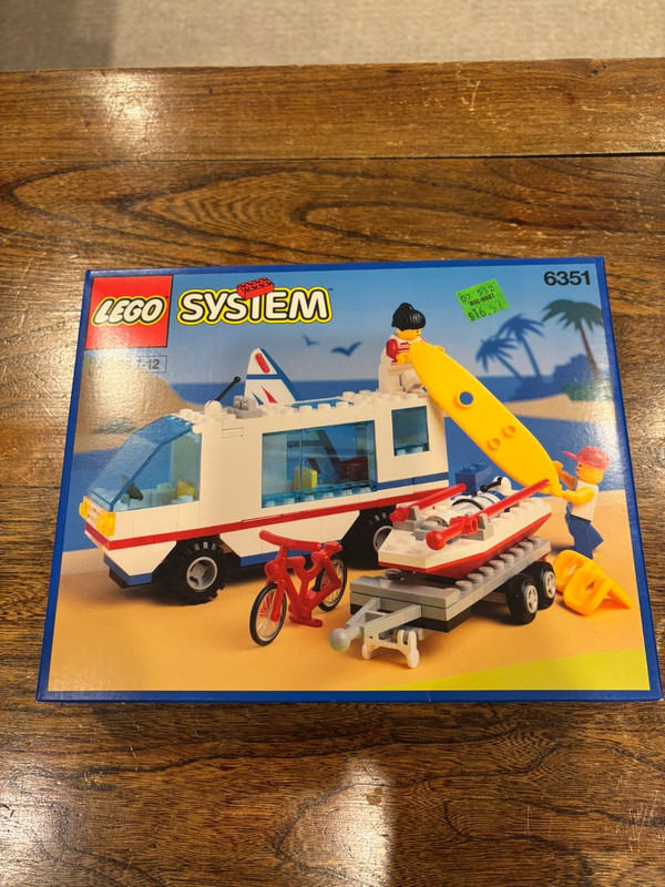 VINTAGE LEGO Town: Surf N' Sail Camper (6351) Rare, Retired and NEW