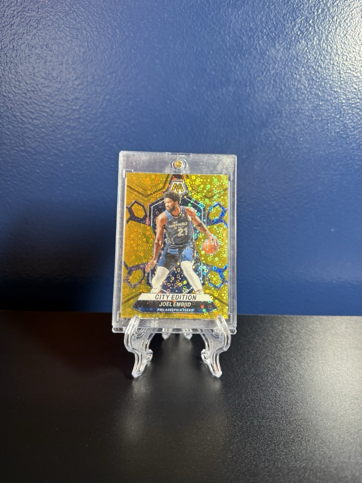 2023-24 Panini Mosaic Joel Embiid City Edition #283 Gold Fast Break 3/10