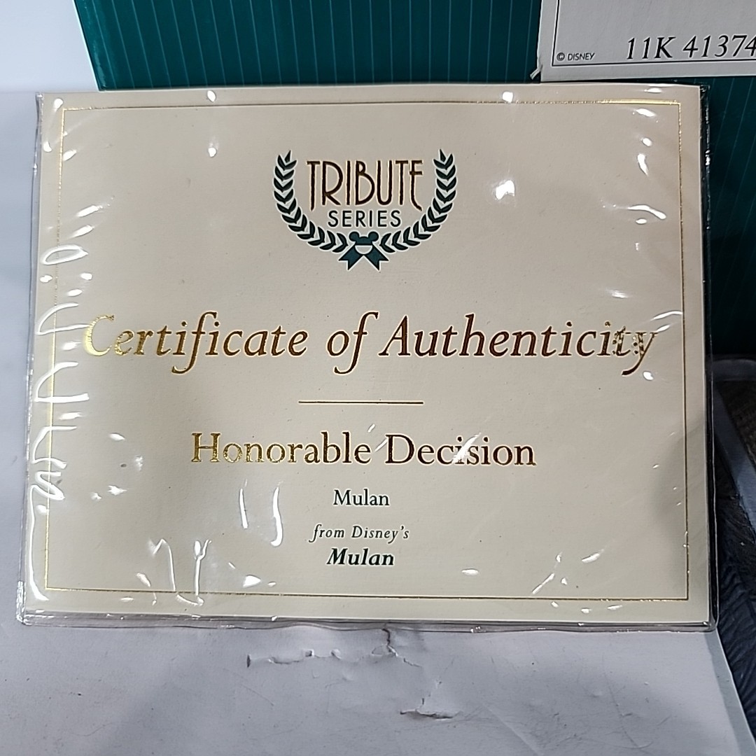 WDCC Walt Disney Mulan "Honorable Decision" Statue With COA & Box