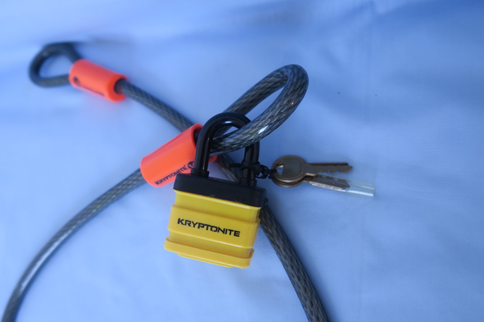 Kryptonite Padlock + Kryptoflex Cable – double looped security cable