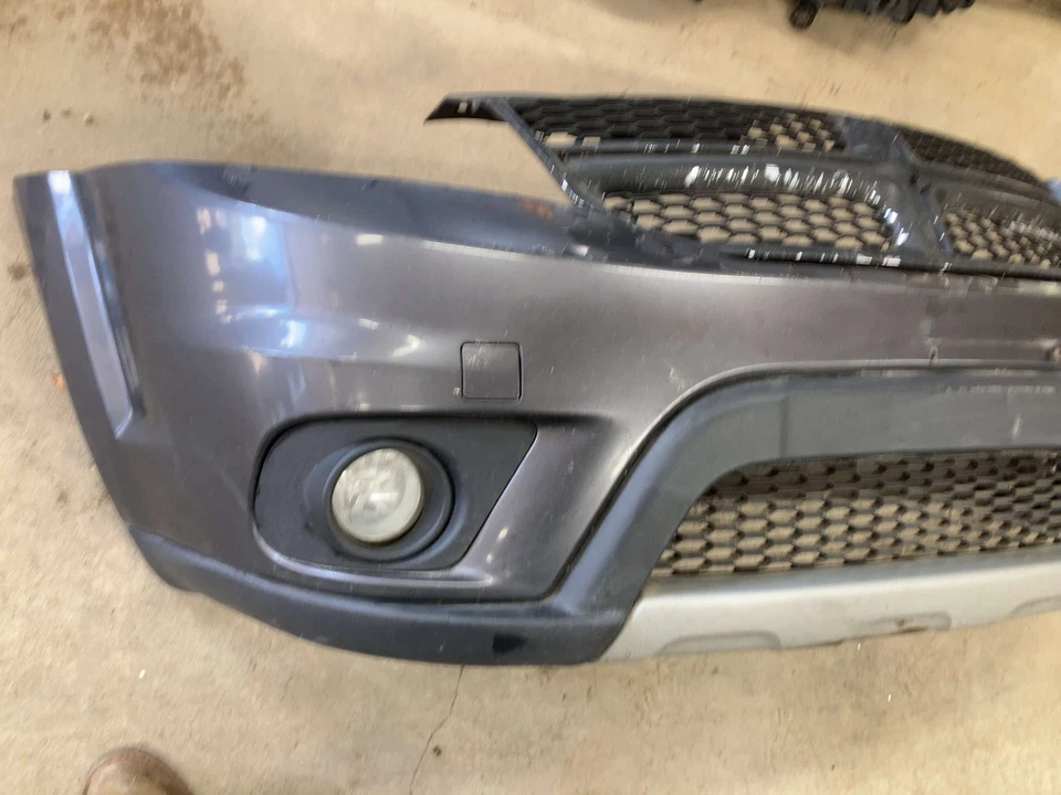 14 DODGE JOURNEY Front Bumper Assy. (No Shipping) Foto 3 de 4