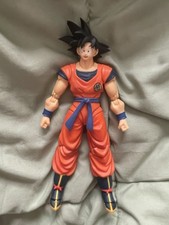 Figura SH Figuarts Dragon ball Z Son Goku Un Saiyan cresciuto sulla Terra *completa*