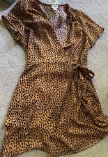 J Crew Wrap Midi Dress Size 6 With Short Sleeves & Tie Waist Animal Print