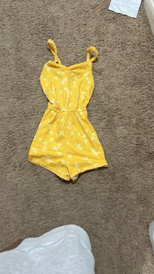Pretty Girls Size Large Jumper Cute For Spring!