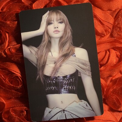 LISA BLACKPINK VOGUE RED Edition Celeb K-pop Girl Photo Card LALISA Lip Ring 2
