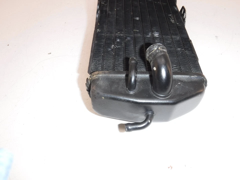 2002 ktm 640 duke 2 ii lc4 left ENGINE RADIATOR MOTOR COOLING RADIATER - Image 3 of 4