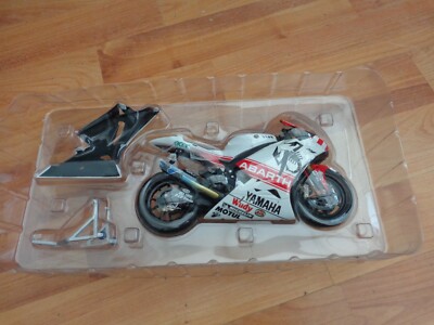 オートバイ・バイク MINICHAMPS 1/12 Yamaha YZR-M1 2013 MINICHAMPS 1/12 VALENTINO ROSSI YAMAHA YZR-M1 AUSTRALIA GP 2007