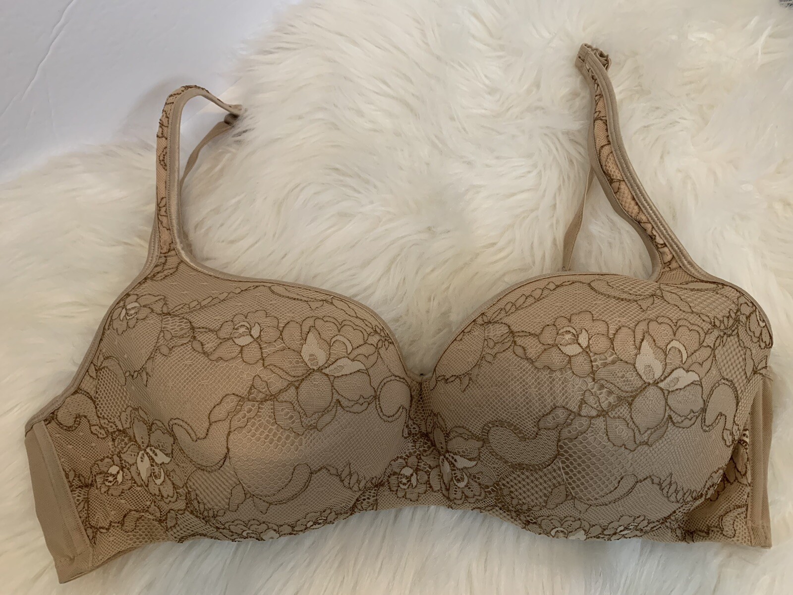 Cacique intimates beige lace bra womens size 42D Gem
