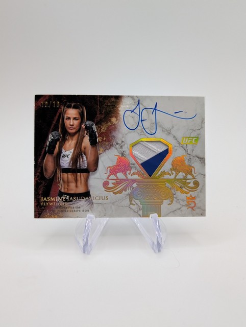 2025 Topps UFC Royalty Jasmine Jasudavicius Relic Signatures Gold Auto #/10