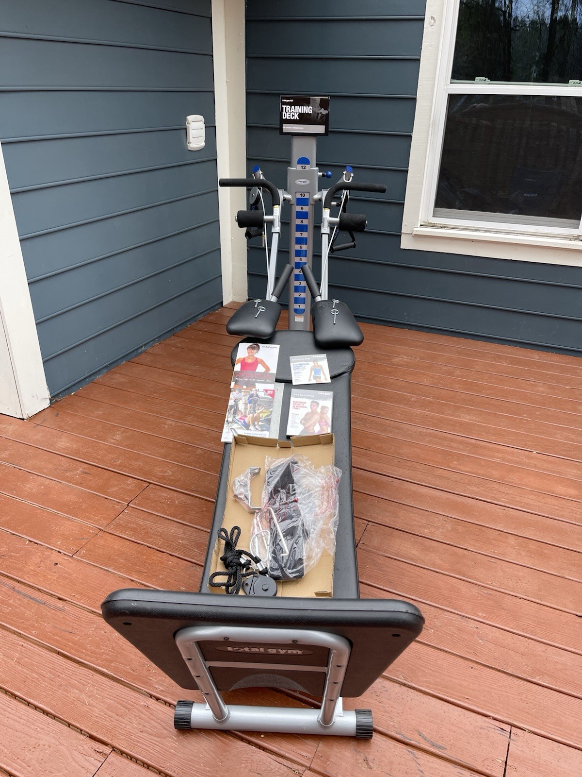 Total Gym FIT Sign/series W/ Wing Bars, Ab Crunch, Oversized Foot Stand, DVDs