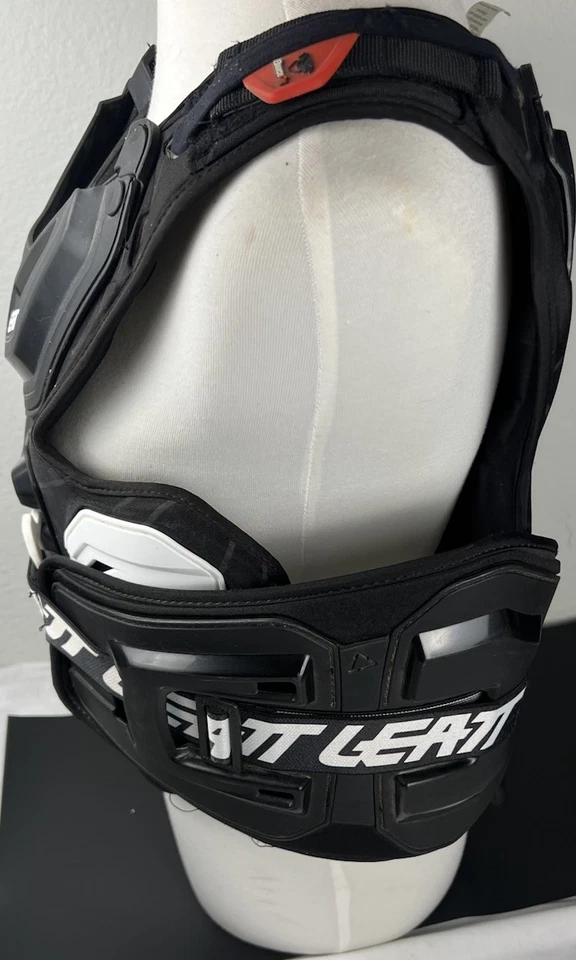 Protector de pecho Leatt 5.5 Pro HD negro motocross moto de cross armadura todo terreno Foto 4 de 4