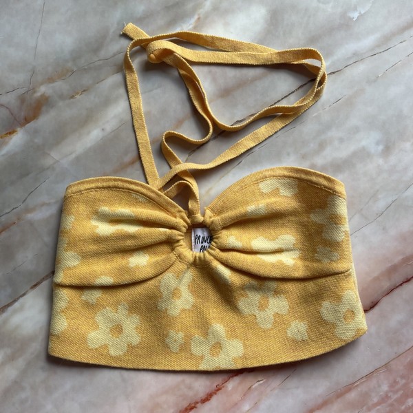 Princess Polly yellow flower floral halter neck crop top EUC - Size 6