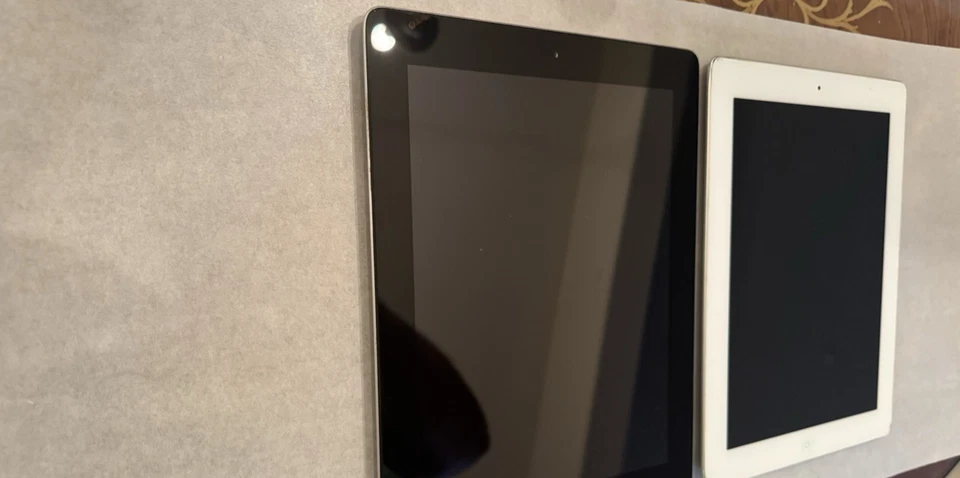 Apple iPad 4th Gen A1458 16GB WIFI Black,White Very Good LOT X 5 - Image 2 of 4