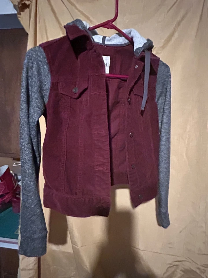 Jaqueta com capuz Mudd Teen girls veludo botão para cima borgonha com mangas de malha p - Imagem 4 de 4