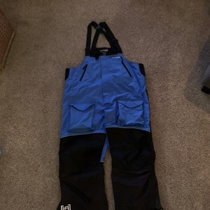 Ice Armor by Clam Ice Fishing Bibs Overalls Men’s 2X-LARGE Blue/Black. Nice