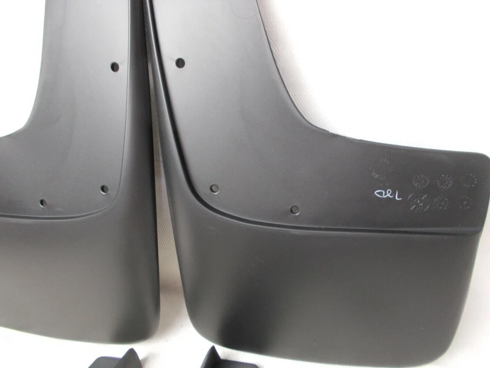 Conjunto frontal de protetor de lama contra respingos serve: Ford F-150 frontal com alargadores labiais de fábrica - Imagem 2 de 4