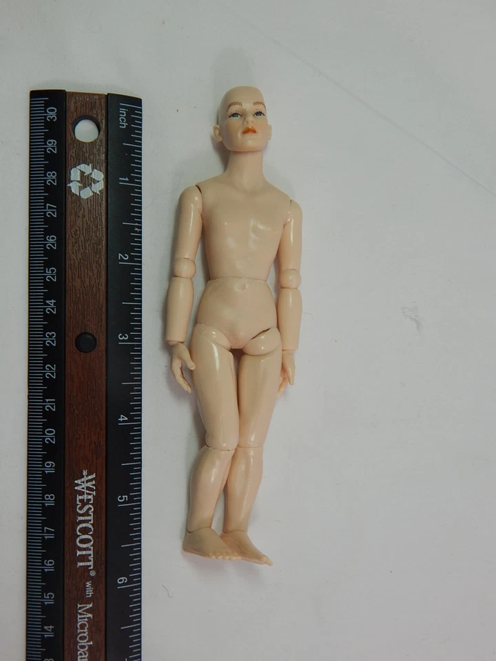 Casa de muñecas Heidi Ott miniatura adulto hombre 6" hombre desnudo ojos azules #XKM08 Foto 3 de 4