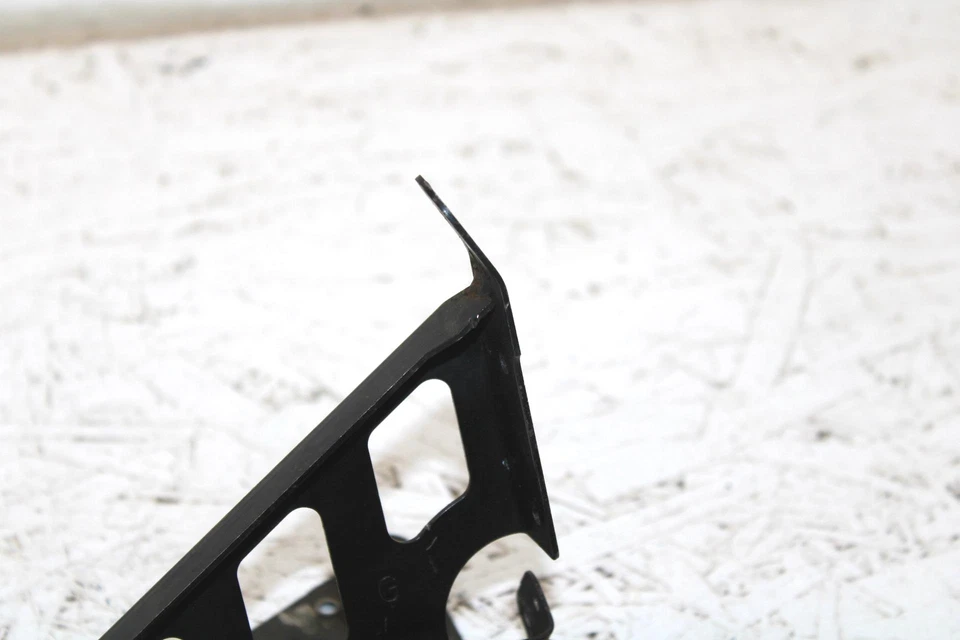 Ski-doo Mxz 600 2001 OEM reposapiés izquierdo soporte 518320507 SS101 Foto 2 de 4