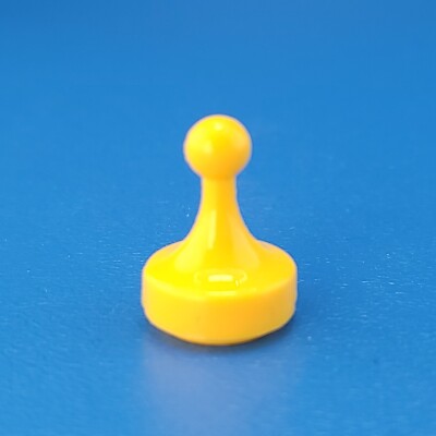 Clue Colonel Mustard Yellow Token Meeple Pawn Mover Replacement Game Piece 1997