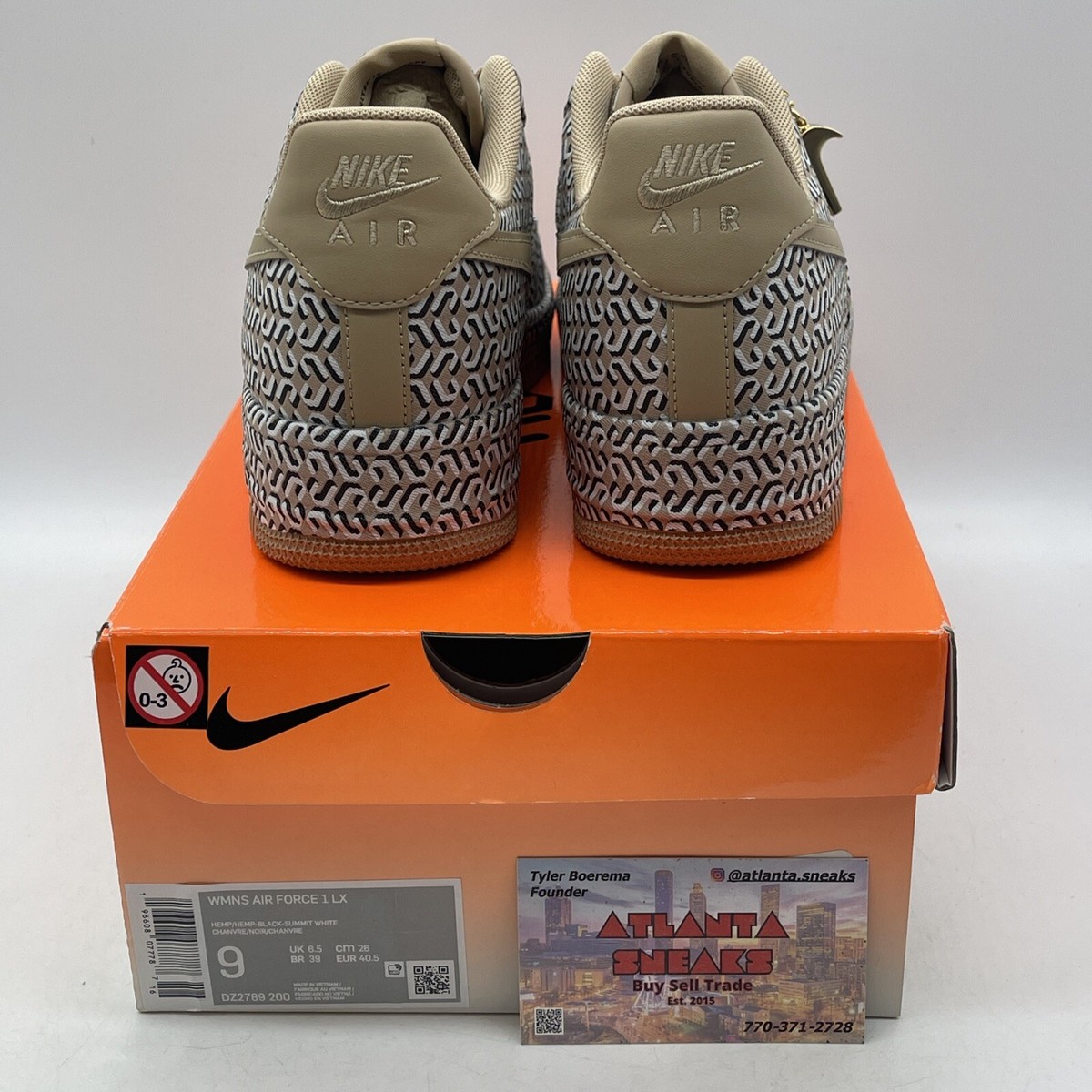Size 9W - Nike Air Force 1 LX United in Victory - Hemp Brown