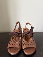 John Fluevog women's brown cut-out slingback heels open toe bow-tie