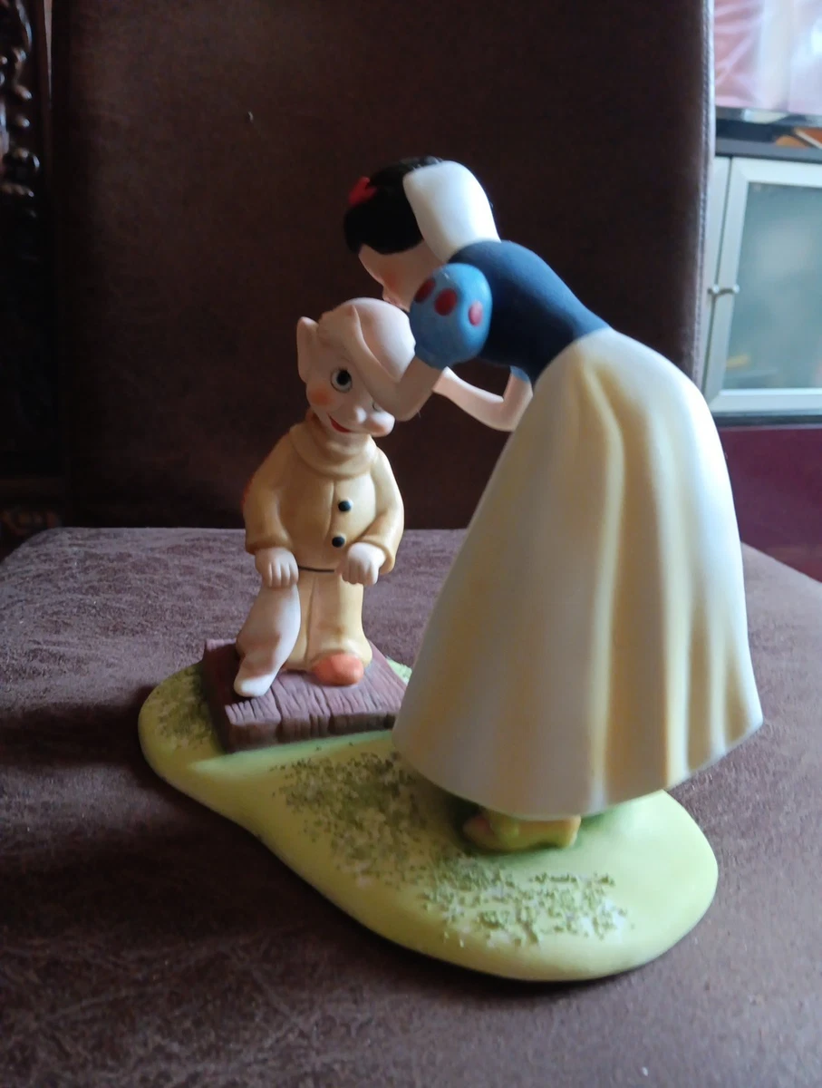 Schneewittchen Küsst Dopey Walt Disney Porzellan Figur