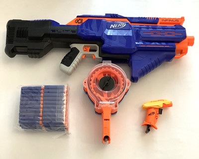 Nerf N Strike Elite Infinite mit versiegelter Munition (100) und extra kleinem Blaster