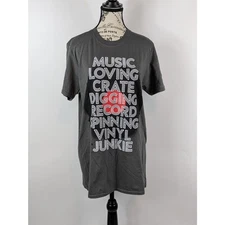 Pyramid Womens Medium T-Shirt Vinyl Junkie Graphic Gray Short Sleeve Music Tee