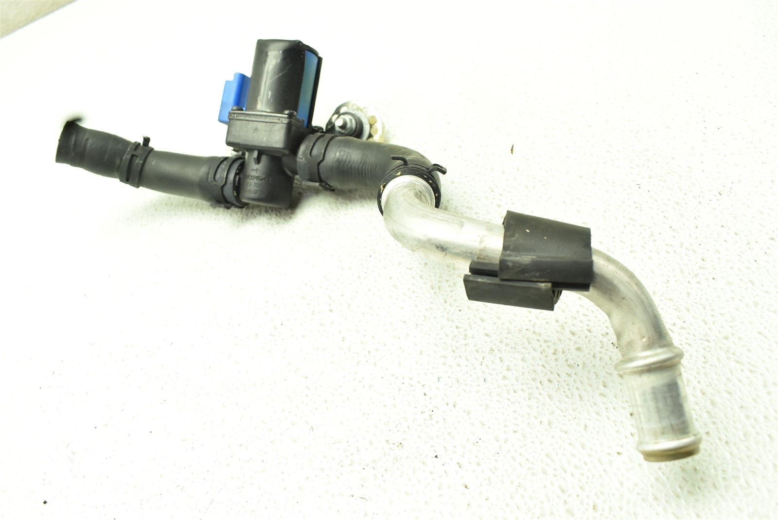 McLaren 570s Coolant Pump Water Hoses Pipe 