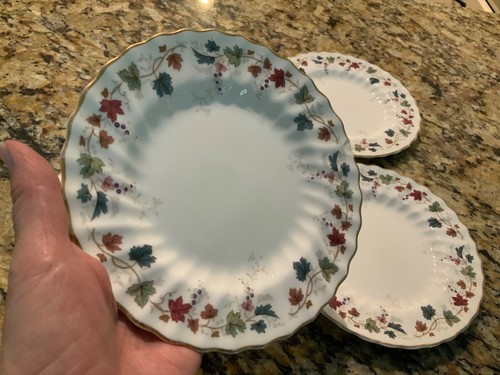 Set 4 Royal Doulton England Canterbury H4965 Bread Plates 6.5" Red Green Gold - Picture 4 of 8