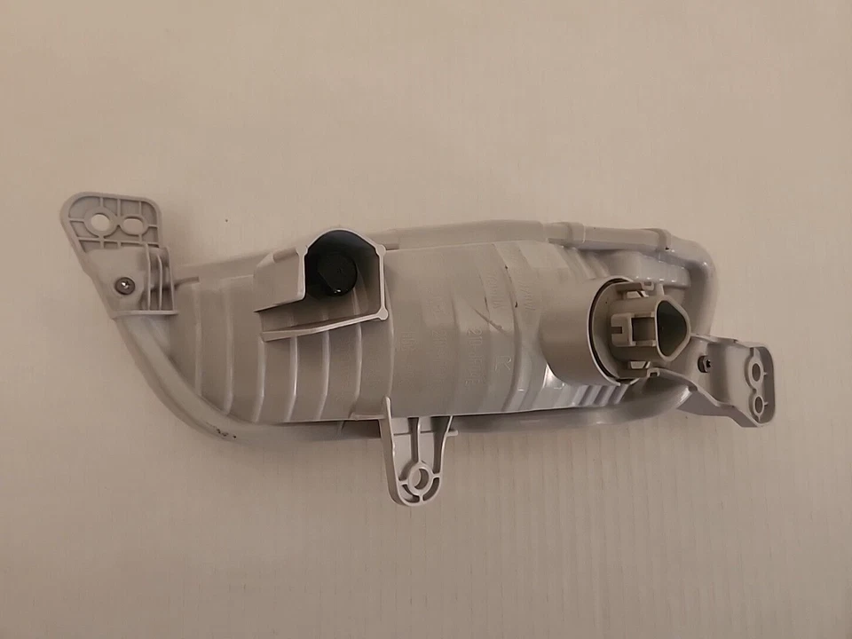 Luz intermitente estacionamiento pasajeros Honda Passport 2022-2024 33300-T6Z-A31 OEM 9065 Foto 2 de 2