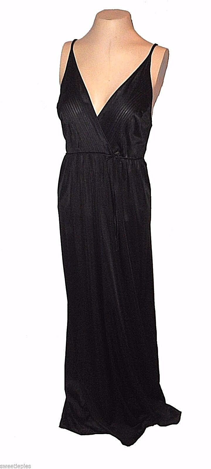 vintage Cheap SALE Start half 1970s Night Gown Vassarette Pin-Tuc Black Munsingwear
