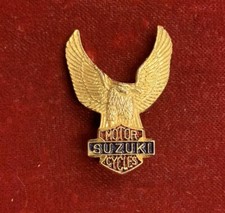 1701 - Spilla pubblicitaria "Motor Suzuki Cycles"