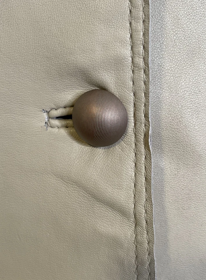 Кожаная куртка Alberto Makali цвета слоновой кости ягненка на 12 пуговицах спереди сшитый карман LS - Изображение 2 из 4