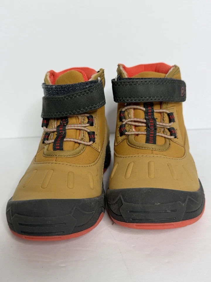 STRIDE RITE Boys Nebraska Winter Boots Tan/Black Size 8M Insulated Hook & Loop - Image 2 of 4