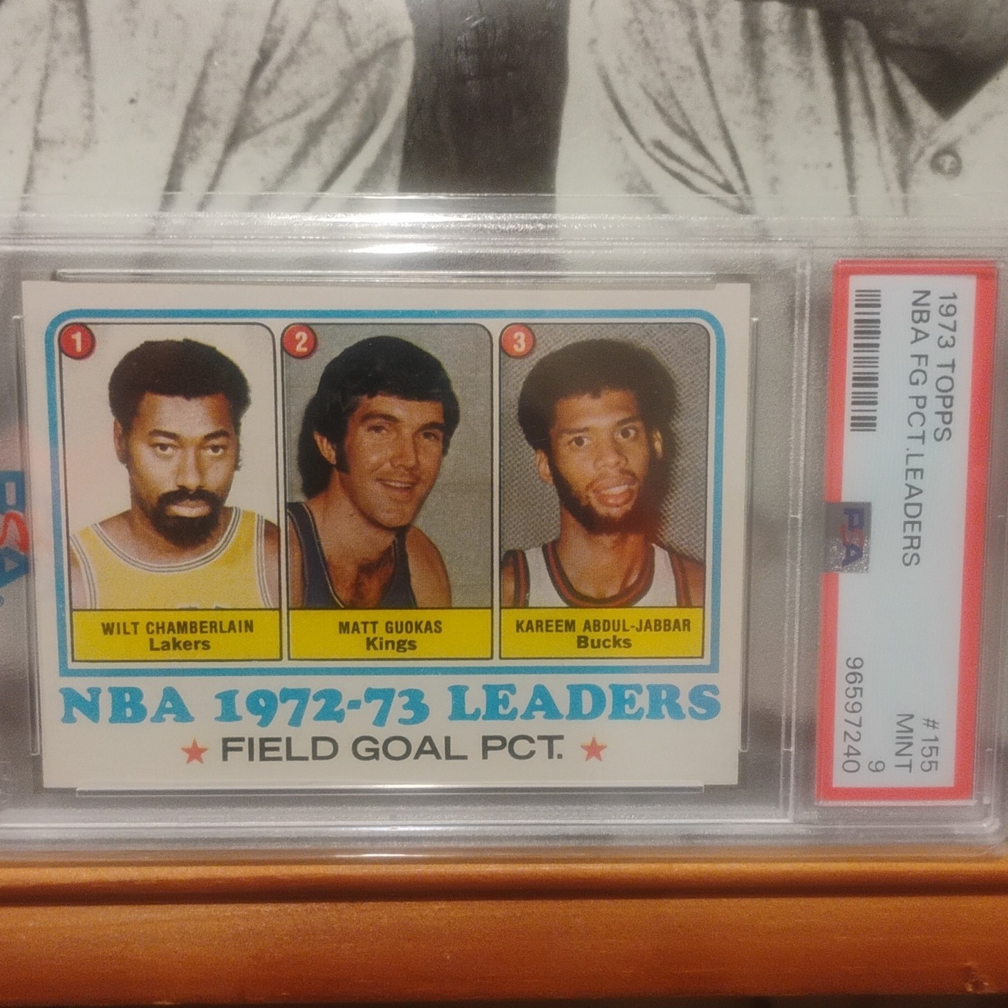 1973-74 topps League Leaders Kareem Abdul-Jabbar Wilt Chamberlain #155 PSA 9
