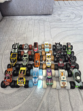 Monstertruck Spielzeug Konvolut, Mehrfarbig