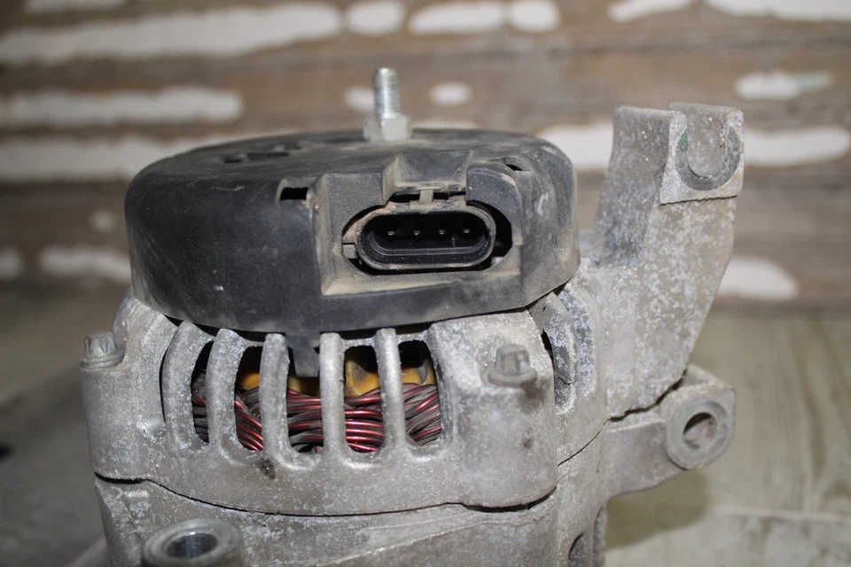 Chevrolet Impala 2000 alternador 3,4 L Foto 3 de 4